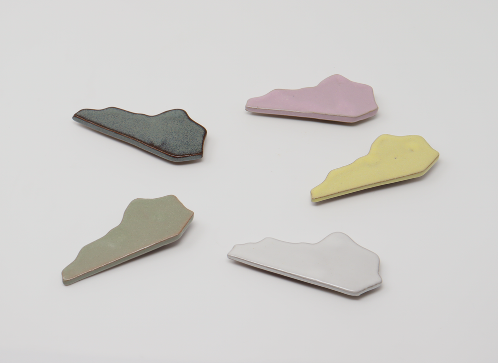 KY-Shaped Magnet in Classic White